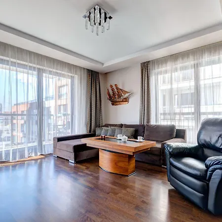 Hotel Dom & House - Szafarnia 3*